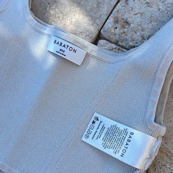 ARITZIA Crop Top - Picture 3 of 3